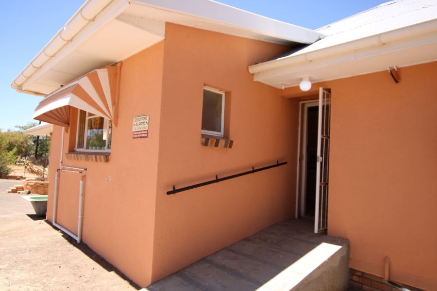 2 Bedroom Property for Sale in Fraserburg Northern Cape